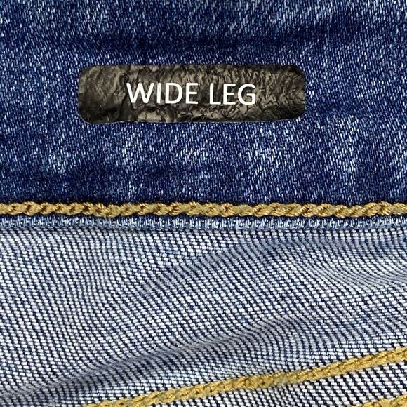 Judy Blue Women's Light Wash Distressed Wide Legs Crop Jeans  | Size:  20W - Picture 13 of 15